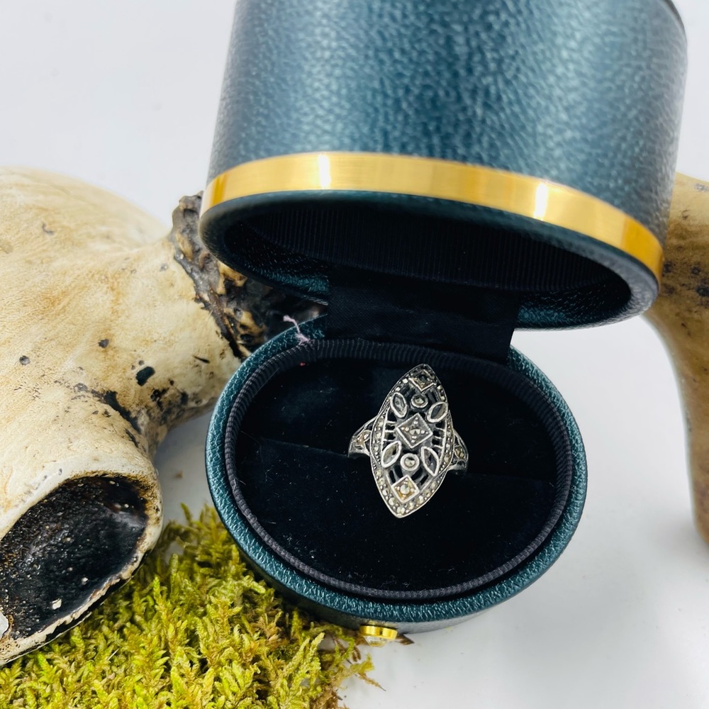 Vintage Large Beautiful Marcasite Sterling Art Deco Ring